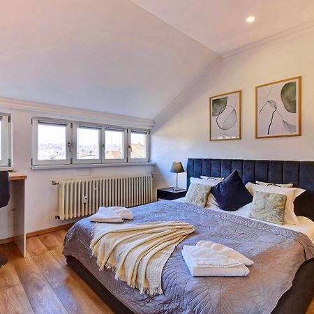 Beautiful Apartment Dlouha Prag Exteriör bild