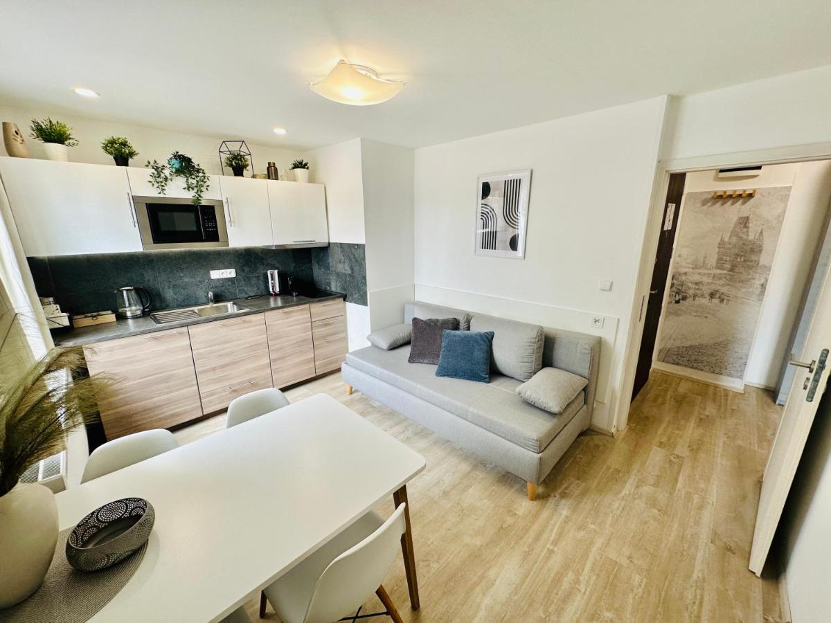 Beautiful Apartment Dlouha Prag Exteriör bild