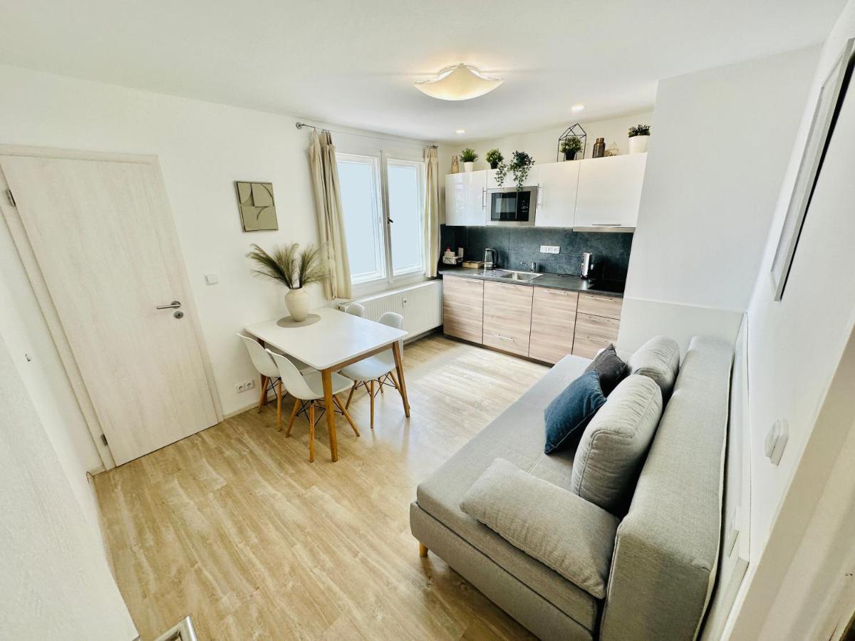 Beautiful Apartment Dlouha Prag Exteriör bild