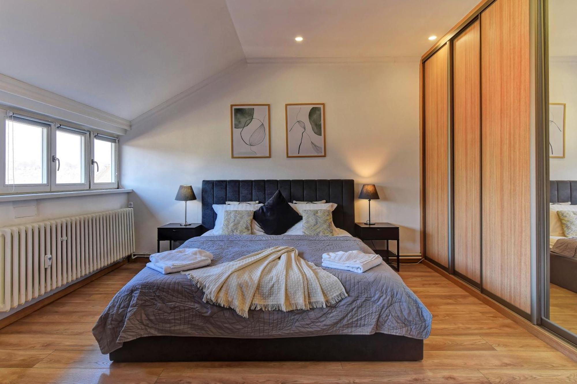 Beautiful Apartment Dlouha Prag Exteriör bild
